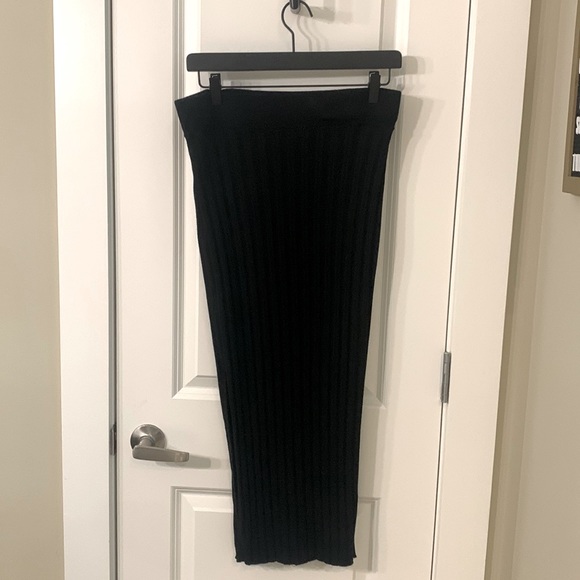 Repost - Abercrombie & Fitch Slim Ribbed Midaxi Skirt - Picture 2 of 5